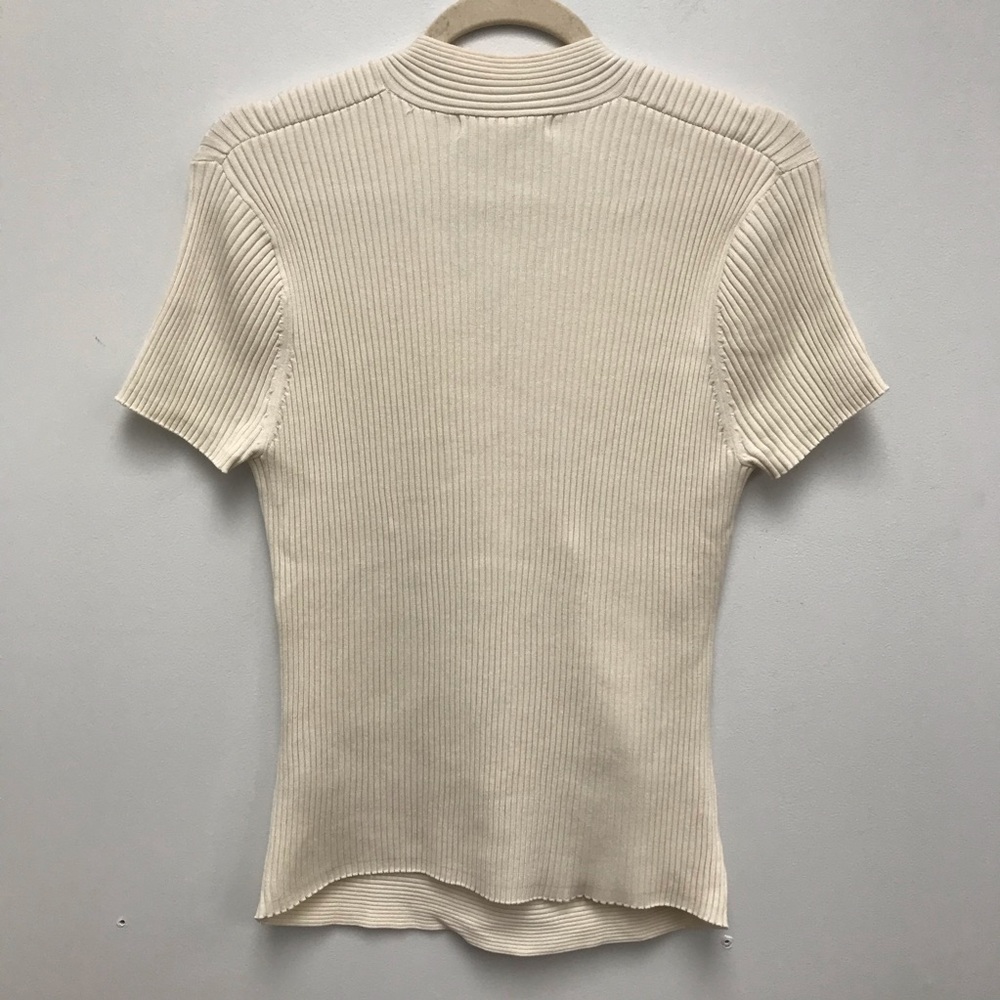 Beautiful Stretchy Top - Picture 2 of 5